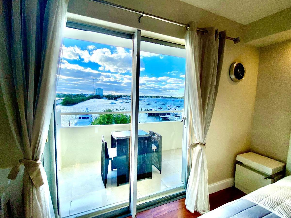 Modern Waterfront Apartment With Miami Skyline View, Free Parking 5 Mins Drive To מיאמי ביץ' מראה חיצוני תמונה