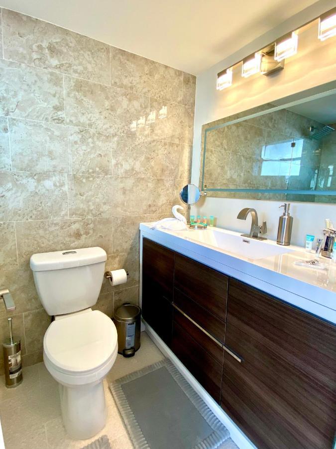 Modern Waterfront Apartment With Miami Skyline View, Free Parking 5 Mins Drive To מיאמי ביץ' מראה חיצוני תמונה